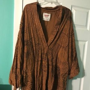 Tribal lightweight cape